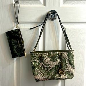 Michael Kors MK logo cream purse with green palm leafs. Tropical print.